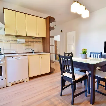 Avis - Apartment